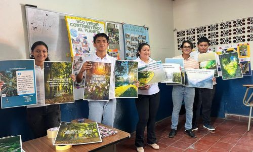 Presentación de maquetas con la temática: Fundamentos mundiales regionales y nacionales del Medio Ambiente