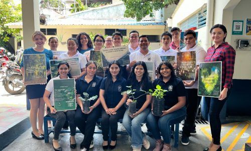 Siembra de árboles, jornadas de limpieza, charlas de concientización ambiental y seguridad alimentaria
