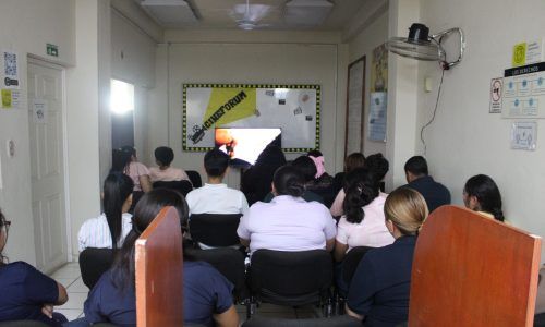 Primer Cine Fórum con la presentación de la película “El club de los poetas muertos”