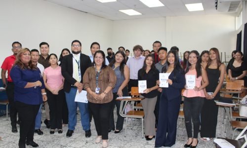 Seminario Derecho Electoral Salvadoreño con el ponente Licenciado Jairo Rivera Delgado.