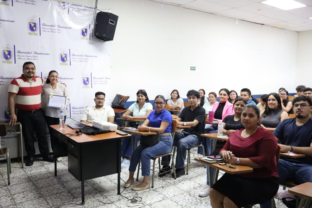 Ponencia “Rompiendo el silencio: Estrategias para la prevención del suicidio y la salud emocional”